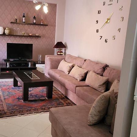 Charming Apartment Lushnjë Εξωτερικό φωτογραφία