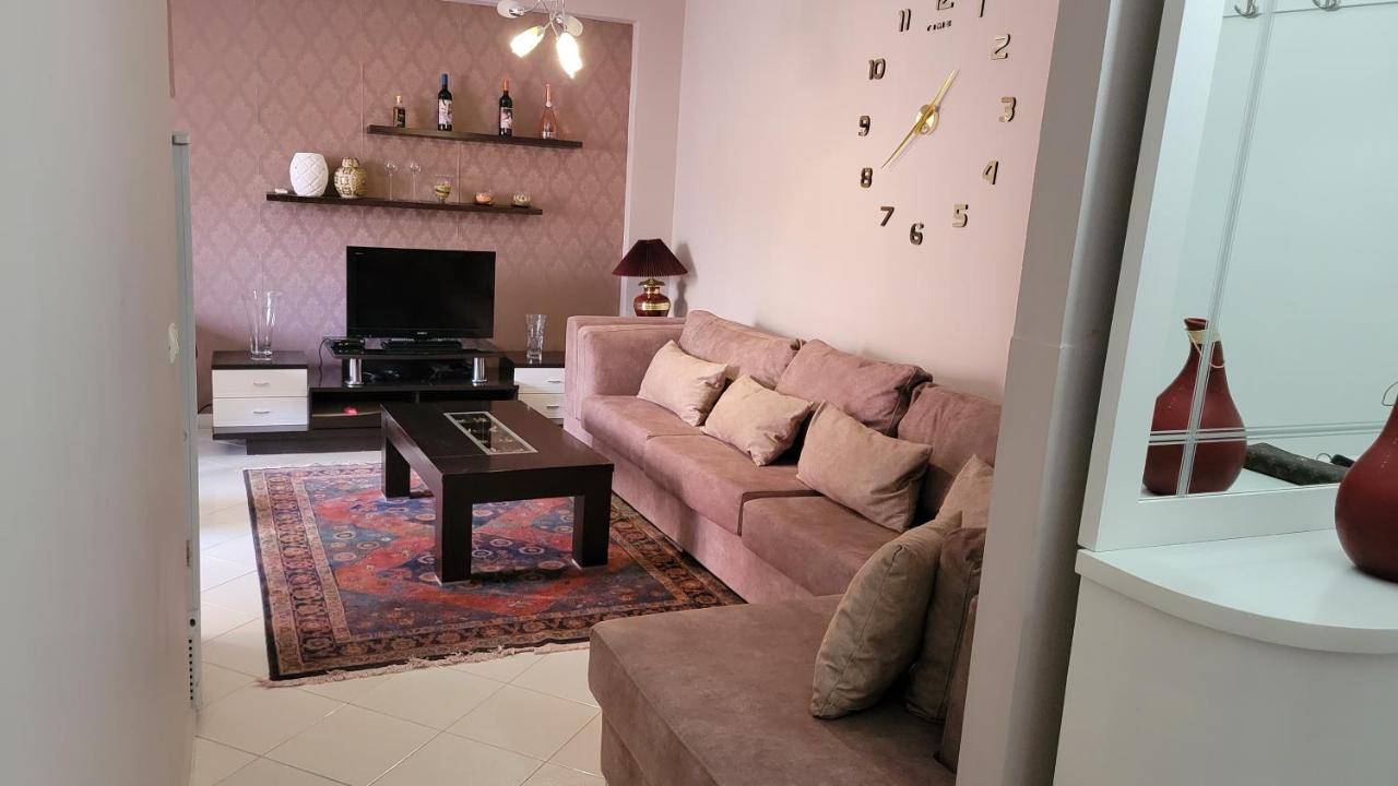 Charming Apartment Lushnjë Εξωτερικό φωτογραφία